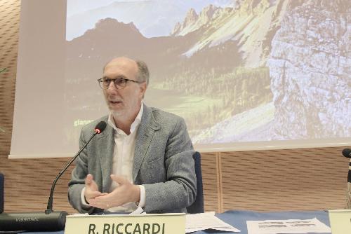 L'intervento del vicegovernatore del Friuli Venezia Giulia con delega a Salute, Politiche sociali e Disabilità, Riccardo Riccardi, durante la giornata di ascolto con i rappresentanti del mondo della disabilità  organizzata dalla direzione regionale Salute nell'auditorium della Regione a Udine.